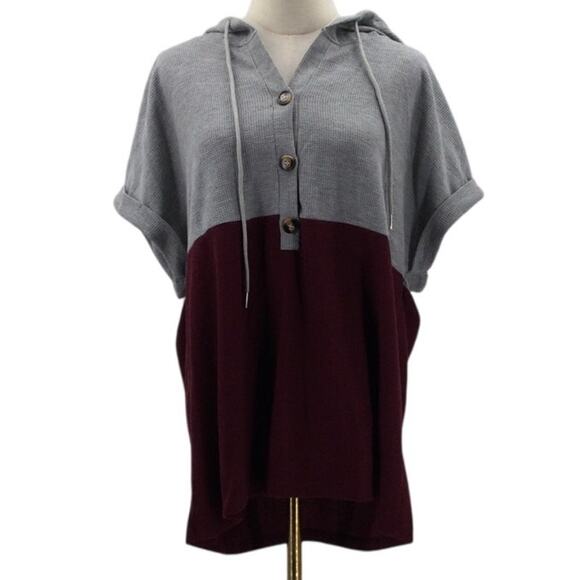 BLOOMCHIC SZ 12 L grey and red v neck button Hooded  shirt blouse NWT B72 - Picture 1 of 7
